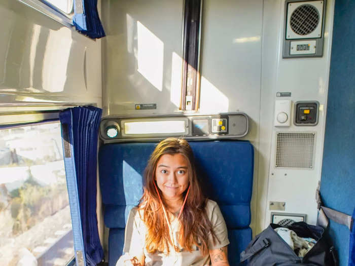 Called a Viewliner Roomette, the 20-square-foot cabin came with two beds, a toilet, and basic amenities. After exploring the tiny room, I felt it left no space unused.