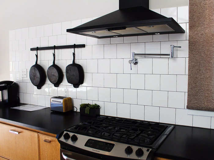 The kitchen also featured a variation on another Joanna Gaines favorite: subway tile.