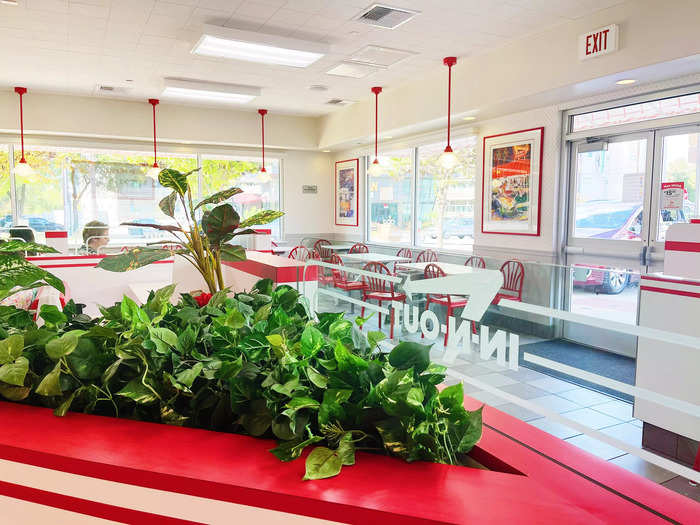 Plants and diner-esque booths made the dining room feel bright and approachable.