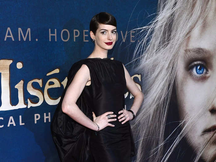 This "Les Mis" premiere look is all about the shoes.