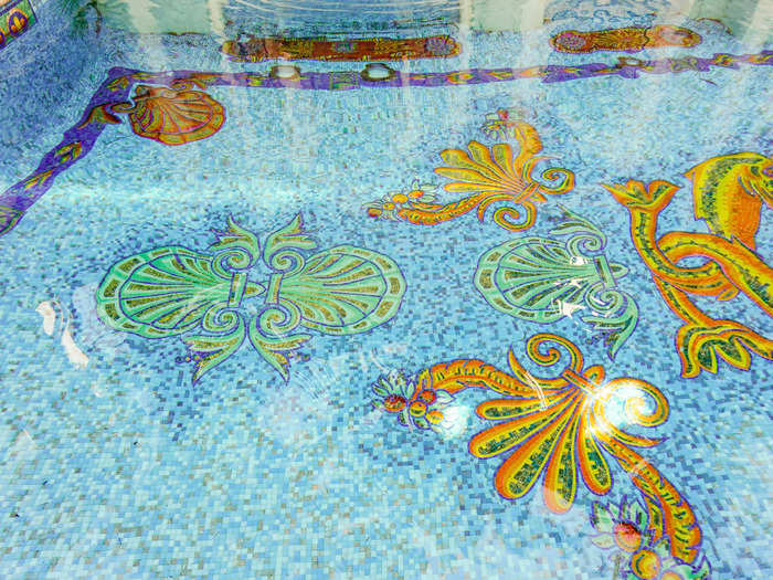 Called the Thousand Mosaic Pool, it