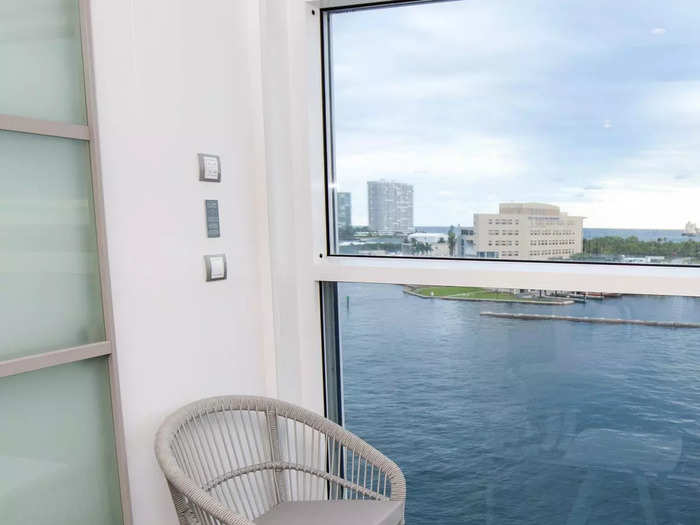 There was also a control pad by the veranda that allows guests to open the windows for some fresh sea breeze.