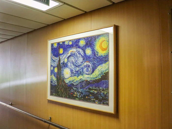 The corridors are largely identical but some feature artwork to break up the monotony including a print of Vincent Van Gogh