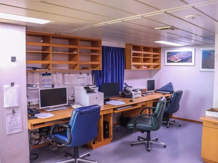 Many of the rooms contain office-like workspaces with plenty of open space inside.