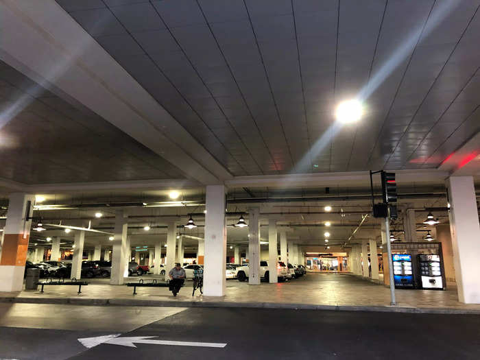 Inside the mall parking lot, the situation was chill enough that one security guard just seemed to be scrolling on his phone.