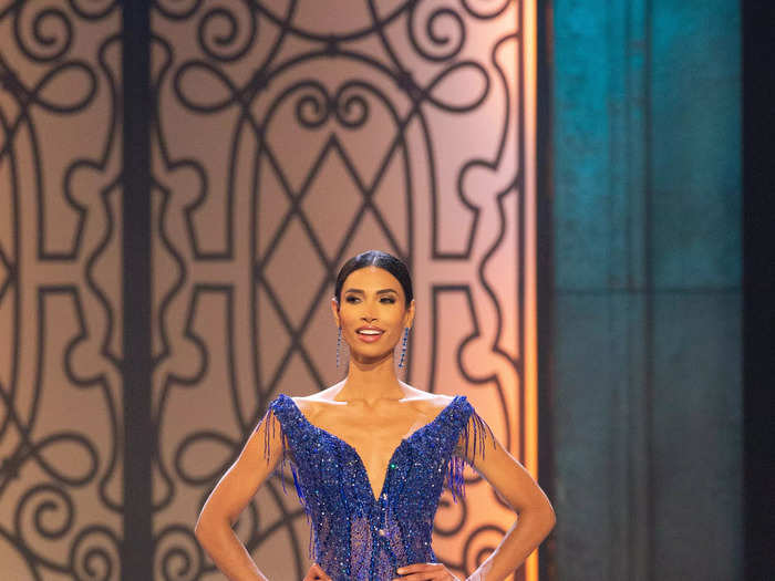 Miss USA 2018 contestant Marianny Egurrola looked stunning in a sparkly blue dress.