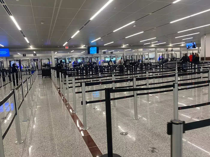 For security, Atlanta had a number of options in the south terminal where Delta operates. Fortunately, I was able to use the TSA PreCheck line this time and it took less than five minutes, though the agency had plenty of queue space prepared.