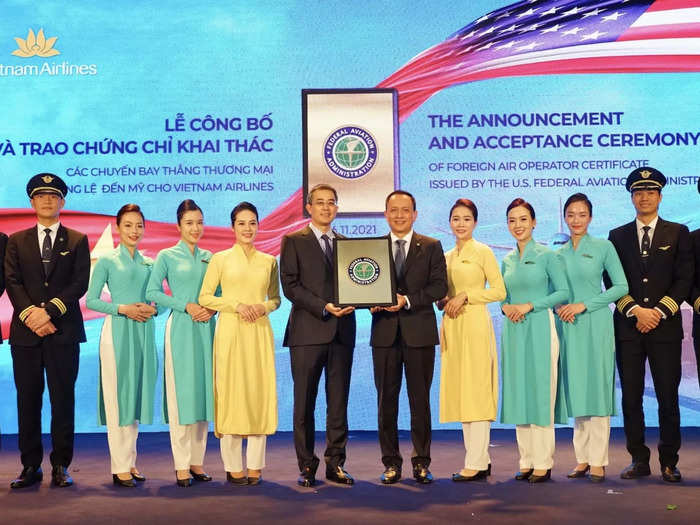 However, that changed in 2019 when the Federal Aviation Administration cleared Vietnam as a Category 1 country, meaning it could finally conduct flights to the US. On November 16, the FAA presented Vietnam Airlines with its foreign air carrier certificate at a ceremony in Hanoi.