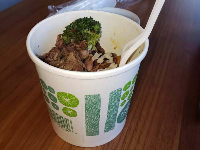 The 16-ounce cup had room for two more pieces each of sweet potatoes and beef, a larger scoop of rice, and almost twice the amount of veggies.
