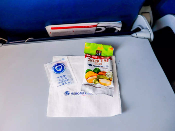 Small snack bags with mixed nuts were also on offer; though, that was about it for the entire flight.
