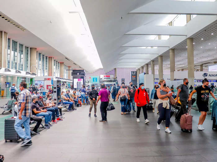 Connecting at Mexico City International Airport was quite straightforward and required going through one more security screening and filling out a health declaration required for all domestic flights.