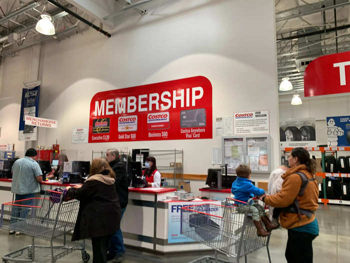 As we walked in, a greeter at the door reminds people to have their membership cards out. We walked by the membership center, where potential customers can join.