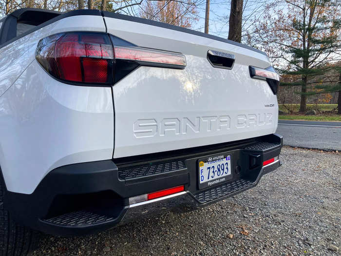 Hyundai gave the Santa Cruz a damped tailgate — kind of like the truck equivalent of a soft-close kitchen cabinet. It smoothly descends to the open position, instead of just plopping open.