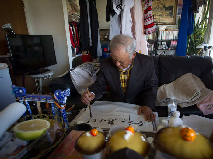 The Miracle Terrace Building in Anaheim, California, houses low-income elderly residents in tiny studio apartments, Getty reported.