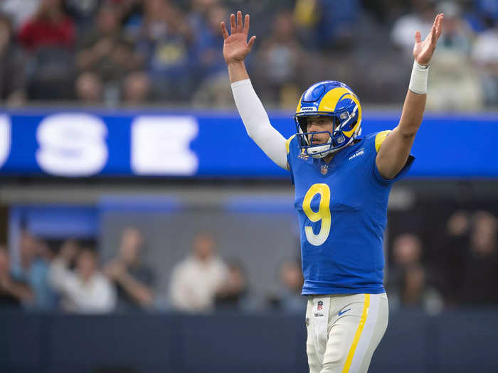 Los Angeles Rams (+2) over Arizona Cardinals*