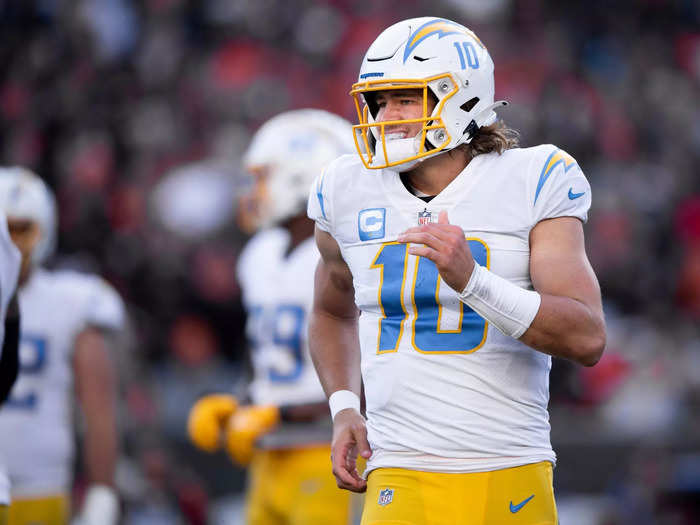 Los Angeles Chargers* (-10) over New York Giants