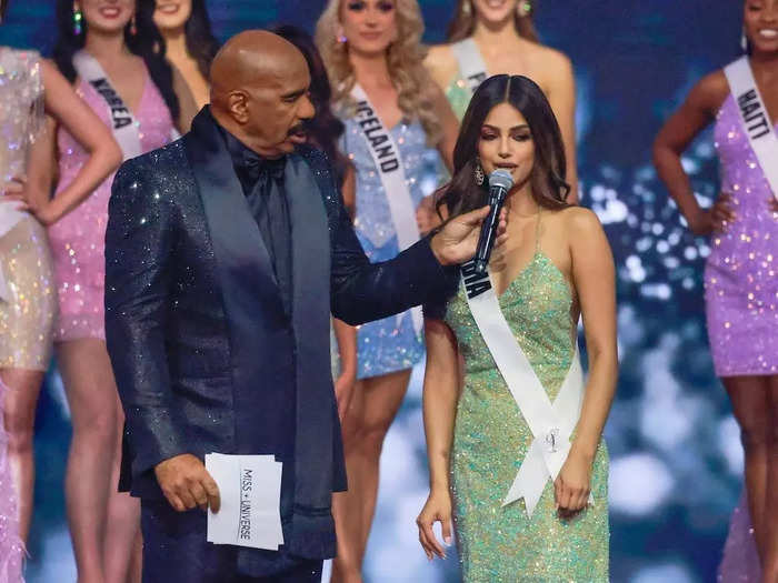 Steve Harvey asked Miss India to make animal noises during the show.