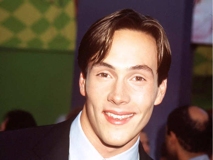 Chris Klein played the jock of the friend group, Oz.