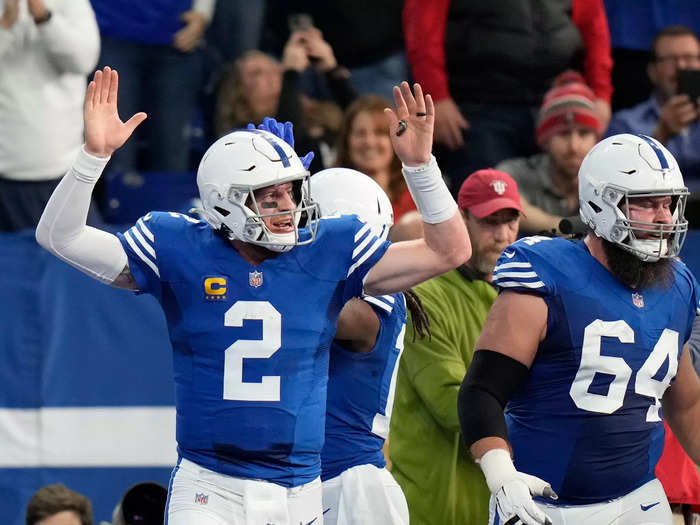 Indianapolis Colts* (-2) over New England Patriots