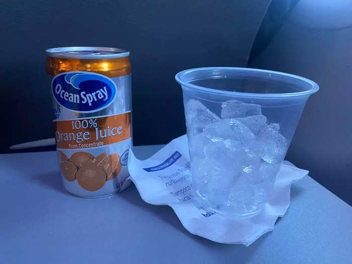 As far as the inflight service, I did not notice much of a difference. On my flight to Atlanta, I ordered orange juice once again, though I did have more time to drink it on the longer flight.