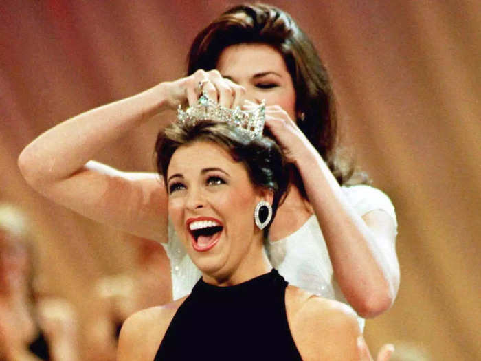 1999: Miss Virginia, Nicole Johnson