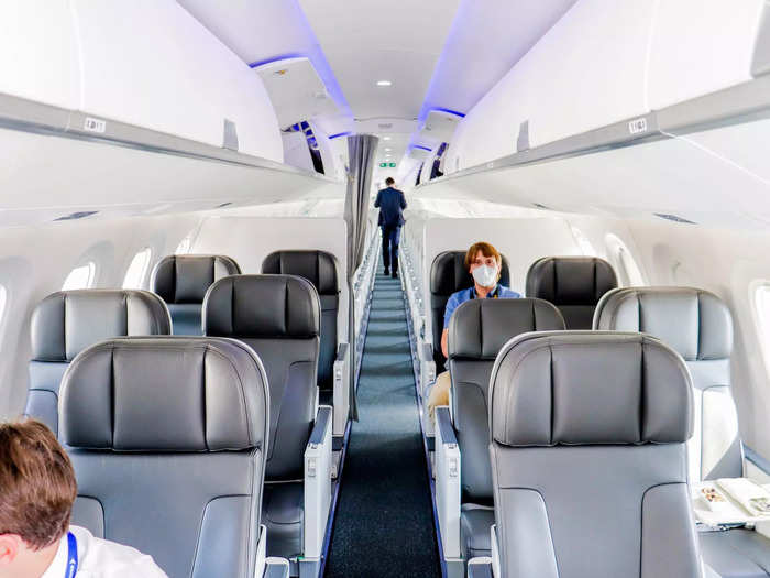 Airlines can also opt to include a full-size business class cabin comparable to those on larger aircraft. Embraer developed and produces a new type of business class seat specifically for the E190-E2 family of aircraft.