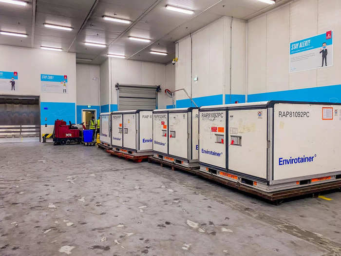 Refrigerated unit load devices provide a "closed door-to-door cool chain" for products that need to be kept at a specific temperature range. The containers are not opened in transit and are simply moved from aircraft to cold storage and back to aircraft.