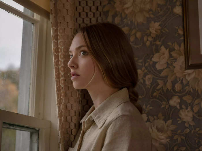 Amanda Seyfried chased ghosts in "Things Heard and Seen."