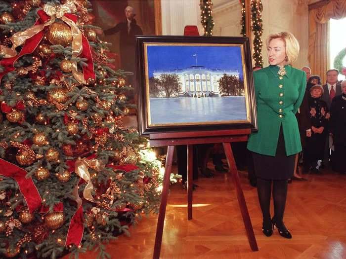 She wore a green jacket with a black pencil skirt to show off the White House Christmas decorations that same year.