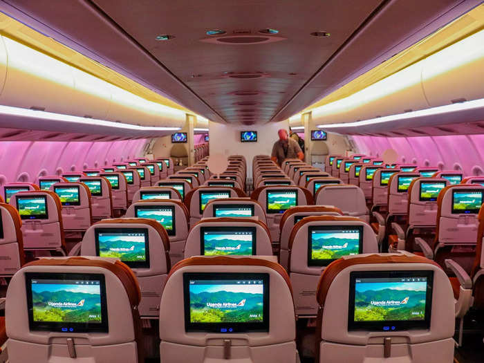 Center aisle seats are ideal for groups traveling together with as many as four travelers able to share a row.