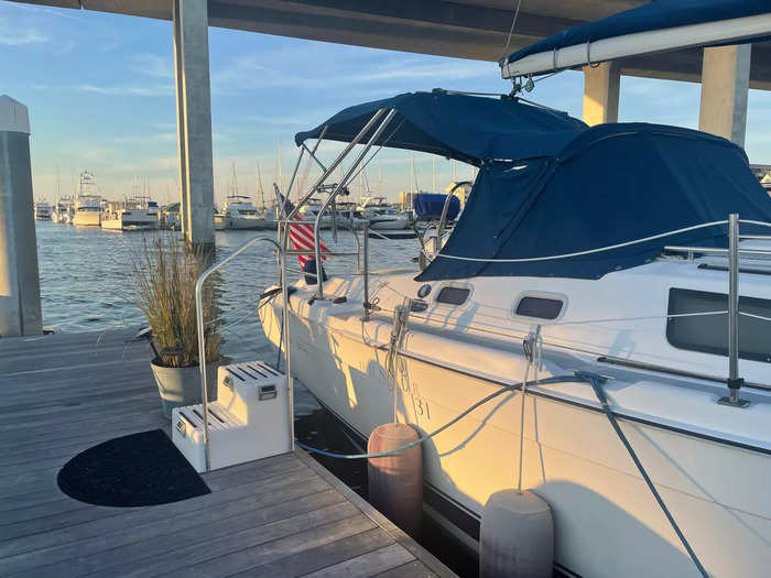 When I first arrived, I saw the welcoming entryway, which set the tone for the rest of the boat.