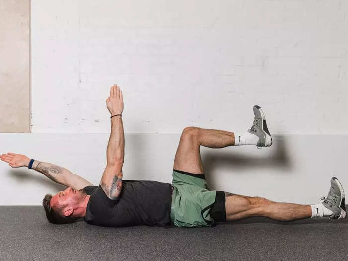 You can get a good core workout using just bodyweight