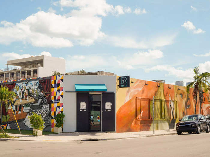 I saw all kinds of artistic styles painted on facades in Wynwood, from cartoons to realistic portraits of people.