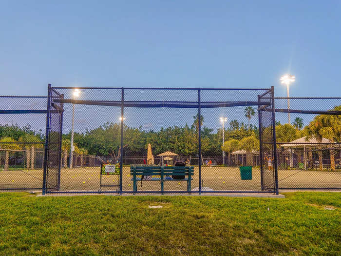 Walking away from the beach, I stumbled upon Flamingo Park, a lively spot for games from tennis to basketball.