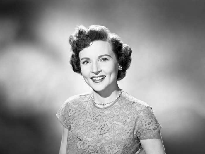 The same year White went solo hosting "Hollywood on Television," she was cast as the title character on the comedy sitcom "Life with Elizabeth."