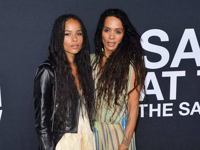 Zoë Kravitz and Lisa Bonet looked like twins in February 2016. They both wore flowing dresses, sandals, and matching hairstyles.