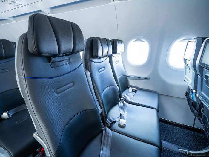JetBlue opted for a medium-density configuration of 200 seats in an all economy-class configuration for the A321neo. Standard economy seats offer 32 inches of pitch while extra legroom seats offer between 35 and 38 inches of pitch.