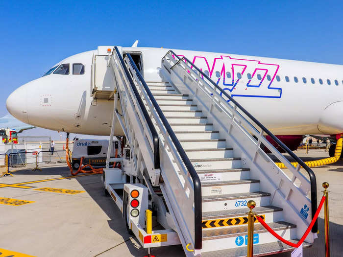A321neo customer Wizz Air brought the best-selling single-aisle aircraft to the Dubai Airshow in November. Take a look inside and see how the ultra-low-cost carrier uses the aircraft.