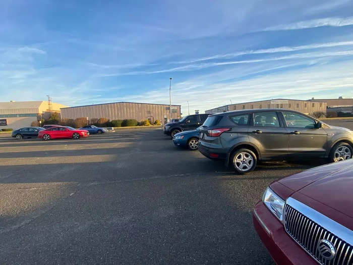 Because the airport is small and does not have regularly scheduled passenger service, there was no traffic or lines to get in, and I was able to simply drive right up to the FBO and park. In fact, parking at Sikorsky airport is free for customers, and the lots are huge with plenty of space.