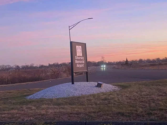 The airport is easy to access, with the entrance right off a service road that connects the main street to a small community behind the airport next to the Long Island Sound.