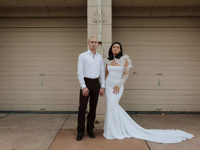 Vora changed back into the lace top she wore during the ceremony to take more photos with her short hair.