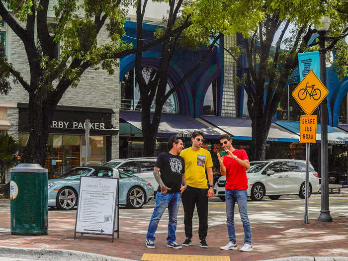 The shopping district felt like a middle ground between the peaceful, residential area and the booming bay.