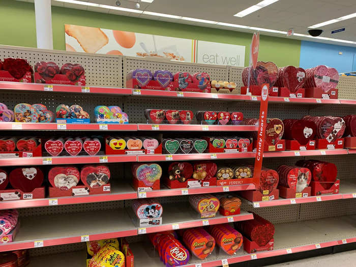 The center of the store was already dedicated to Valentine