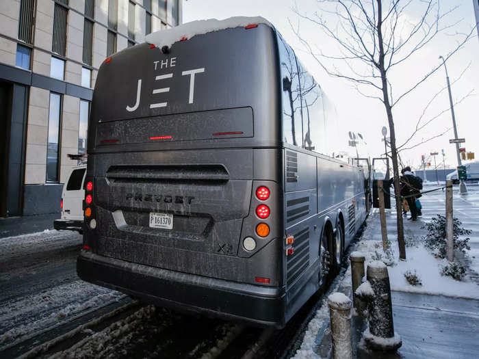 The Jet departs from Hudson Yards. This outdoor departure away from any terminal means I didn