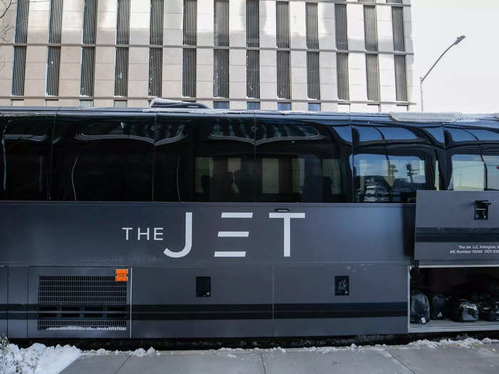 Enter the Jet, a luxury bus startup looking to provide another option different from those sometimes-uncomfortable budget bus experiences.