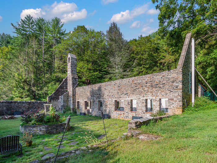 Maria Taylor, one of the co-listing agents for the castle, told Insider a new homeowner could rebuild the roof of the barn and "bring it back to its glory."