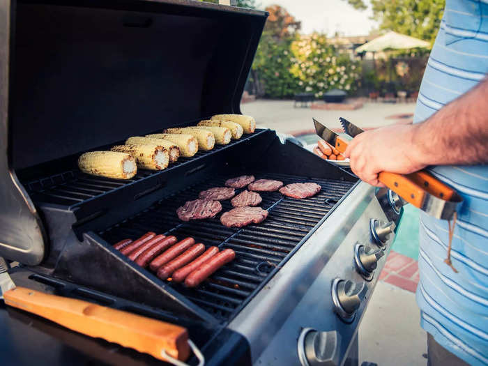 Keep a nice, low temperature when using a propane grill.