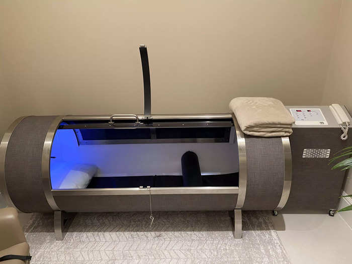 The Body Lab has a Hyperbaric Hydroxy Airpod, which claims to speed up the body