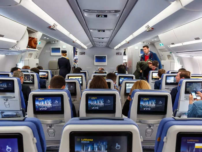 Moreover, Lufthansa told Simple Flying that its premium product is its most profitable cabin, earning more than business and first. Because of the demand, The Lufthansa Group has chosen to upgrade its premium economy cabin with new seats.