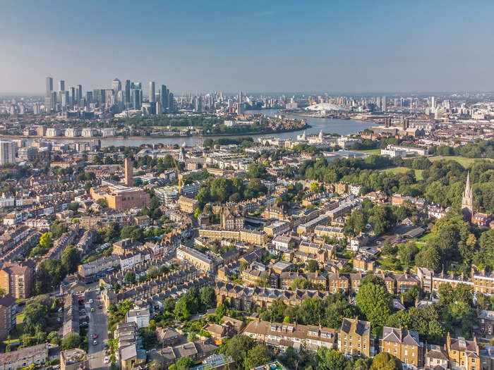 The store, known as Aldi Shop & Go, is located in Greenwich, a commuter town close to the center of London and the Canary Wharf financial hub. I decided to check it out, and went two days in a row.